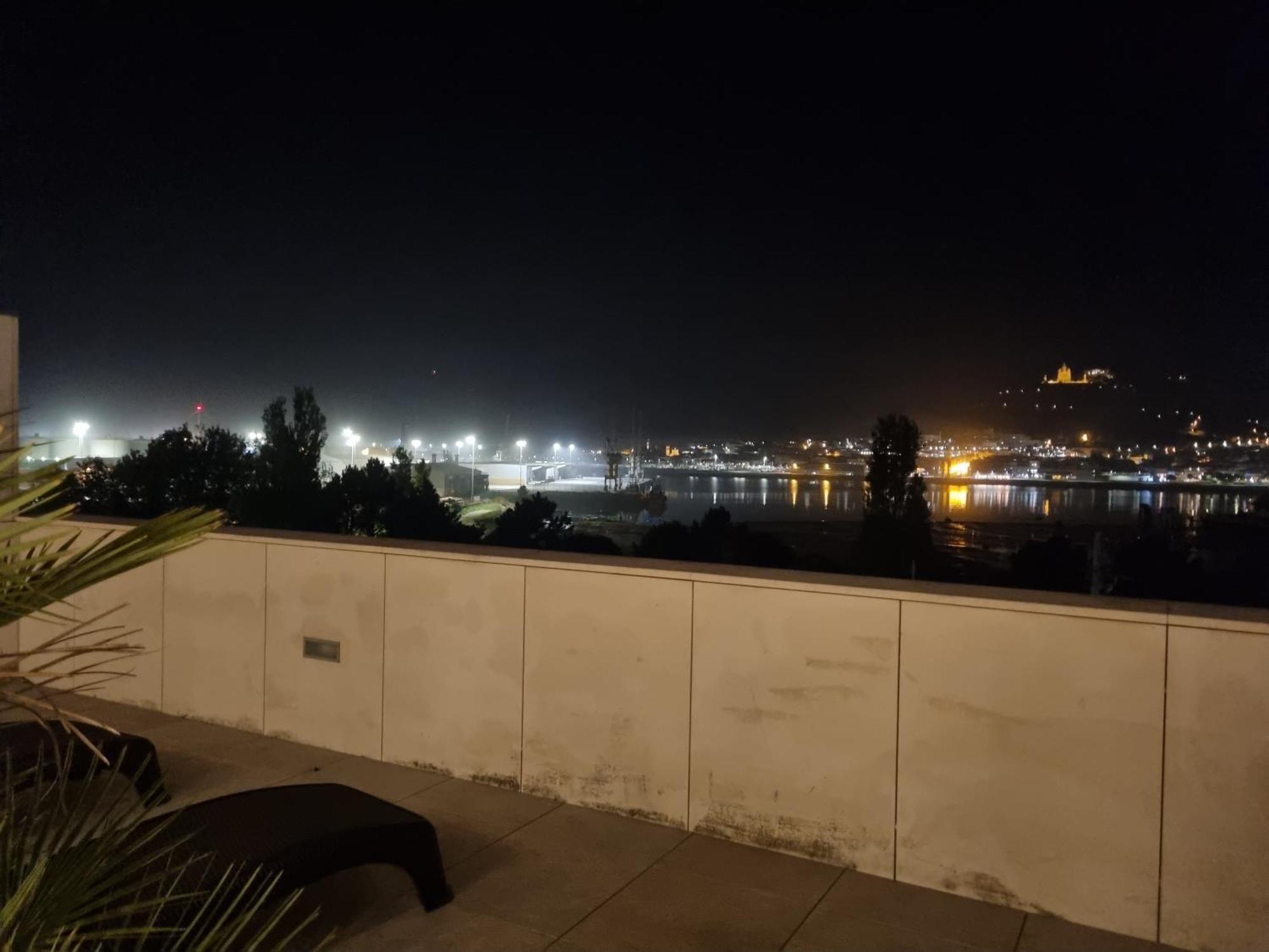 River Town View - Luxury Apartment With Jacuzzi On Terrace Viana do Castelo Exterior photo