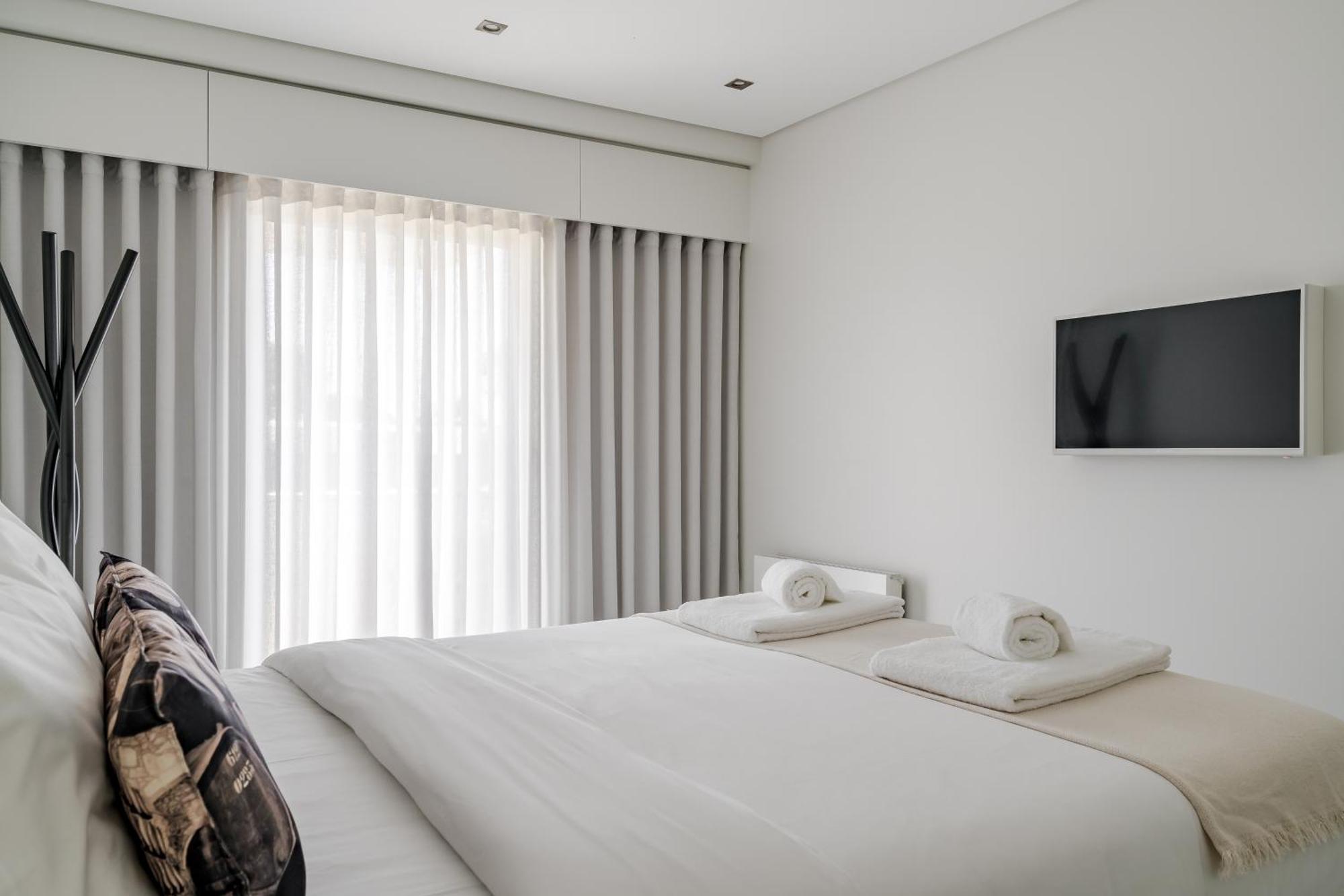 River Town View - Luxury Apartment With Jacuzzi On Terrace Viana do Castelo Exterior photo