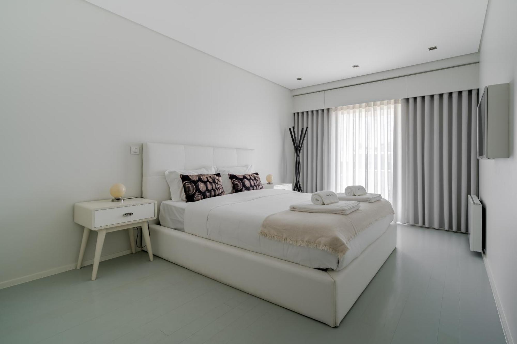 River Town View - Luxury Apartment With Jacuzzi On Terrace Viana do Castelo Exterior photo