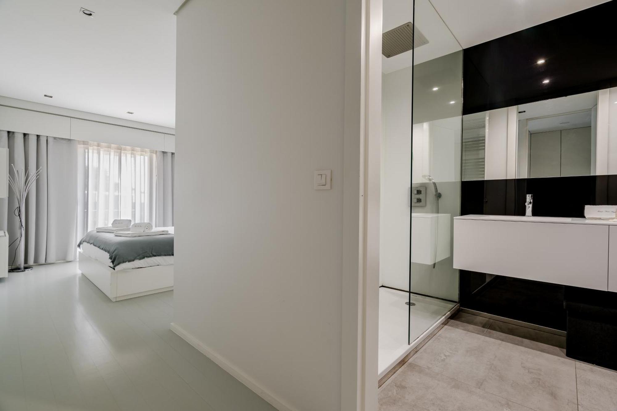 River Town View - Luxury Apartment With Jacuzzi On Terrace Viana do Castelo Exterior photo