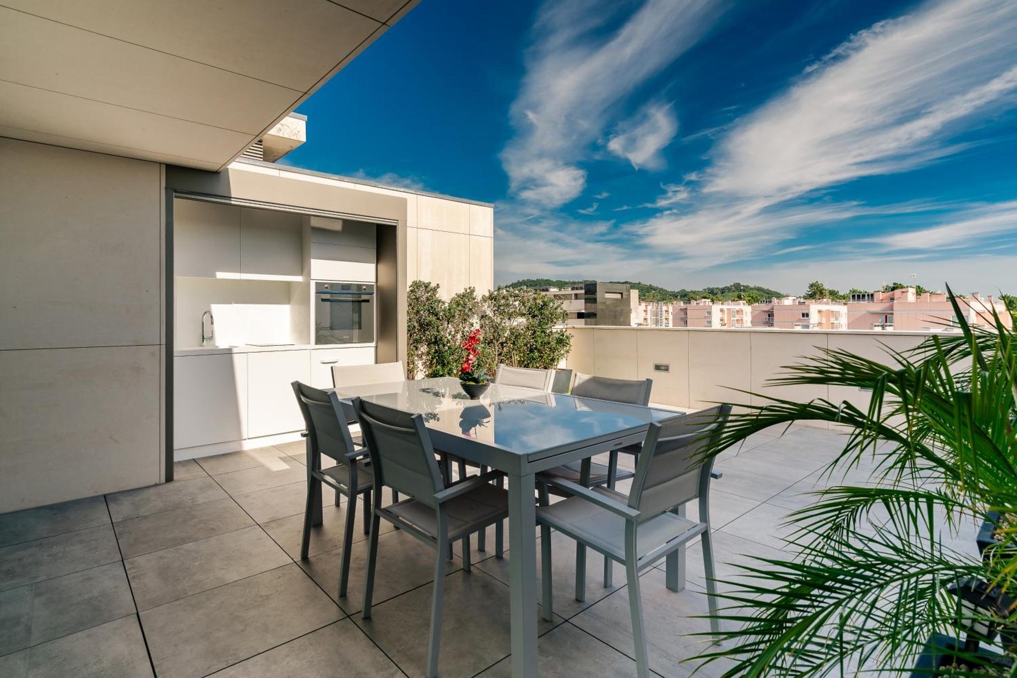 River Town View - Luxury Apartment With Jacuzzi On Terrace Viana do Castelo Exterior photo